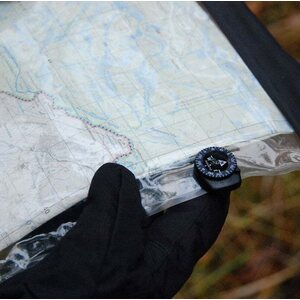 Suunto Tinder pouch: fire steel, flint and char cloth