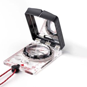 Suunto Tinder pouch: fire steel, flint and char cloth